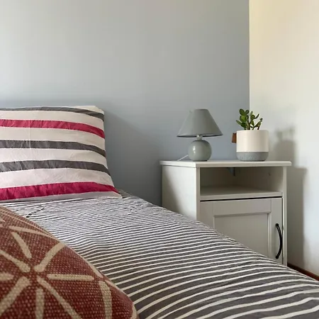 Holiday home Petite Maison Et Grand Jardin Wifi A 20 Minutes