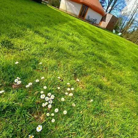 Petite Maison Et Grand Jardin Wifi A 20 Minutes Holiday home *